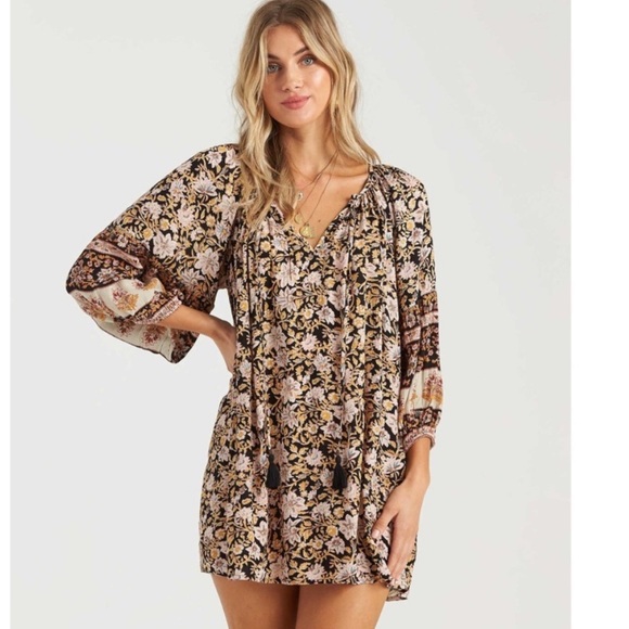 Billabong Dresses & Skirts - Billabong Peasant bohemian floral mini dress